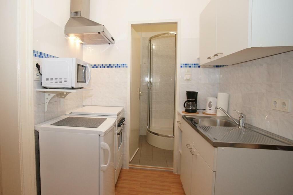 Appartement Freundliches Mit Innenhof-garten Vienne